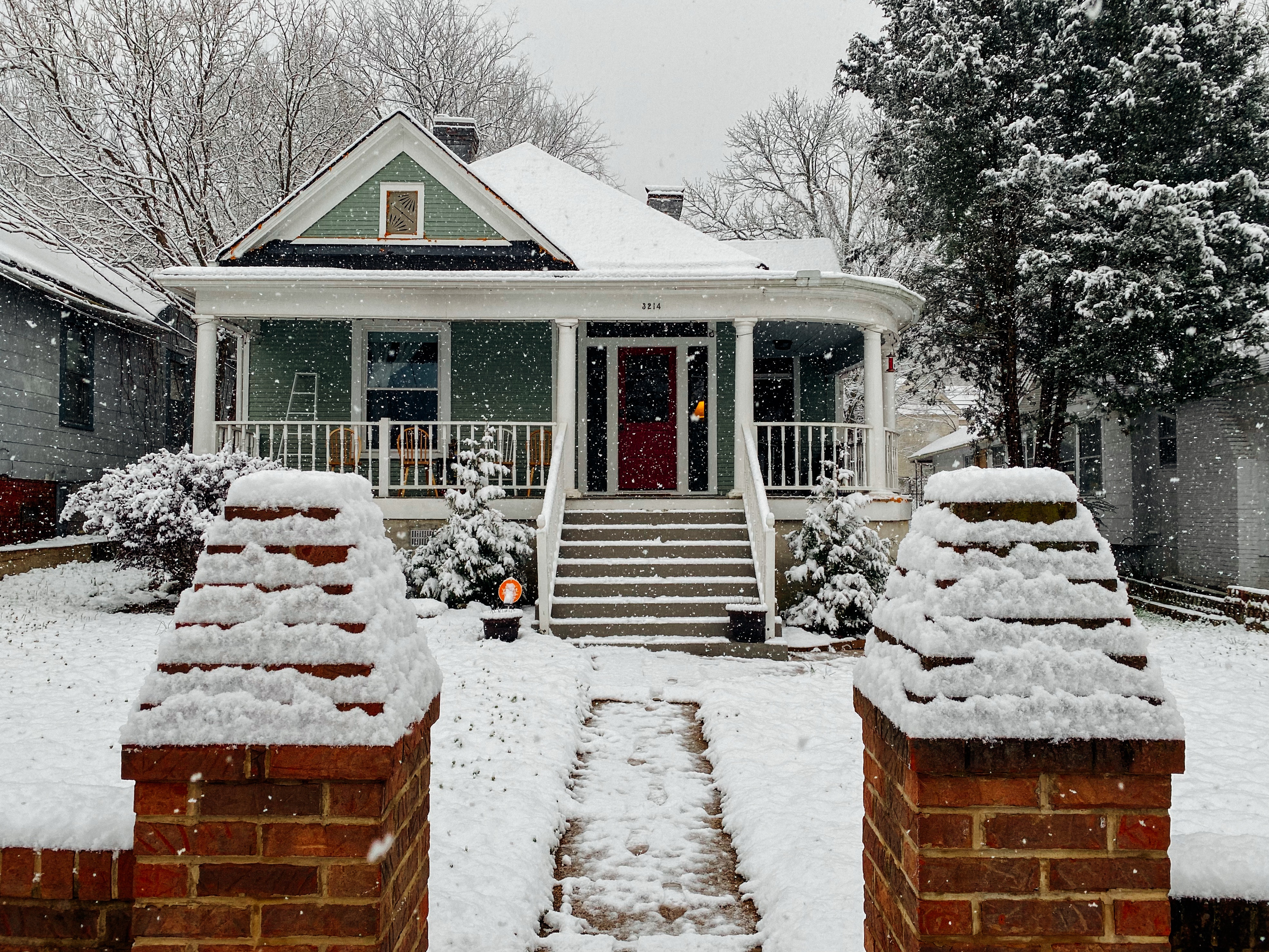 How cold weather effects your roof